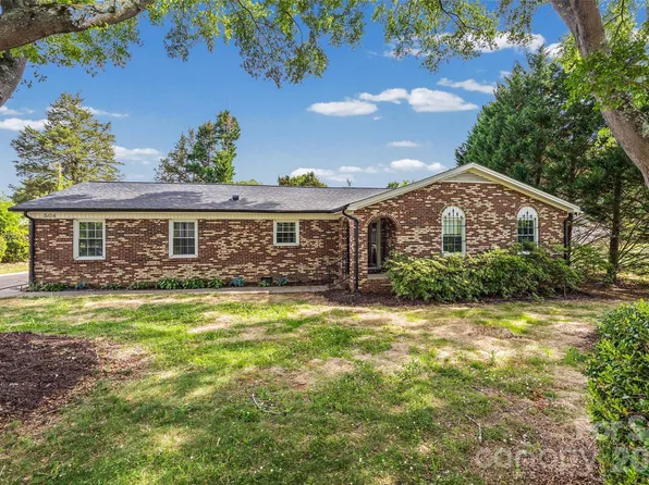504 Carson Rd, Gastonia, NC 28052