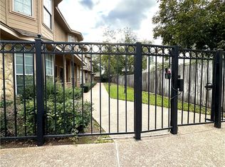 2009 S 10th St APT 2, Waco, TX 76706