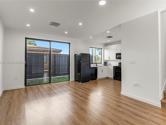 4th image of 408 SW 1st St #1