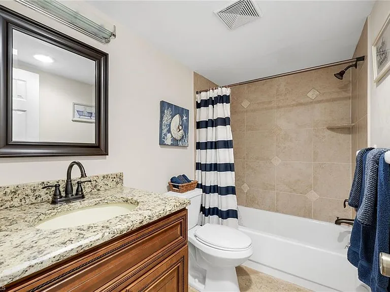 4200 Belair Ln #316 — Photo 14