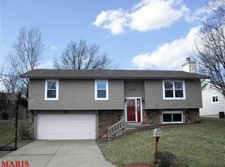 623 Oregon Trail Dr, Saint Charles, MO 63304