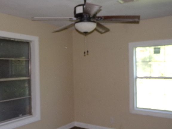 5th image of 3142 Sherwood Dr