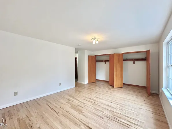 47 Jewett Avenue image 16 of 25