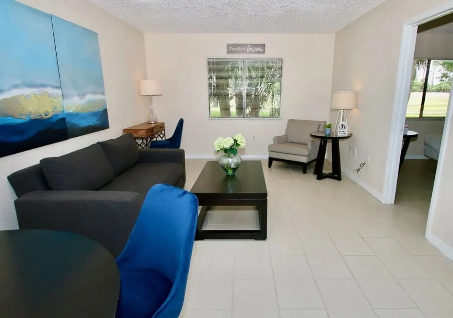 Fairways Unit 19 — Photo 2