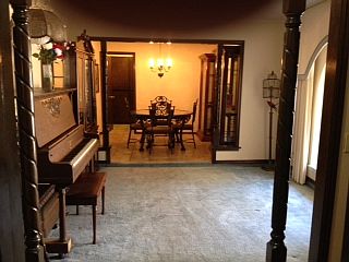 Formal Lvng Rm & Dining