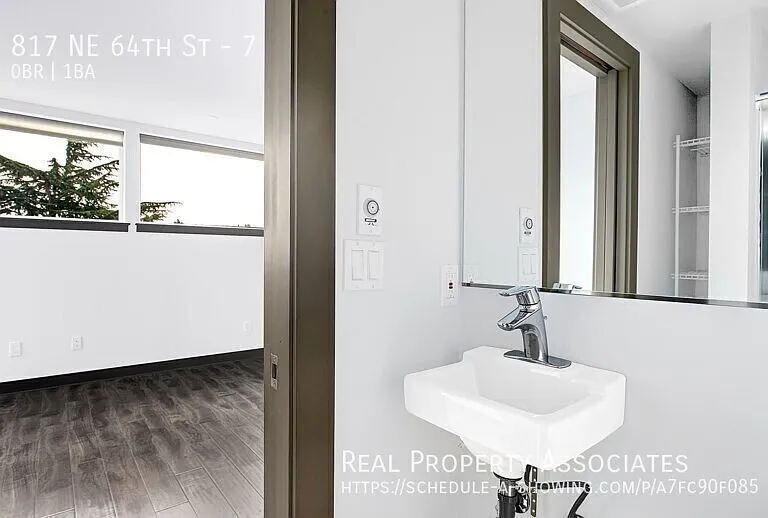 817 NE 64th St #7 — Photo 2