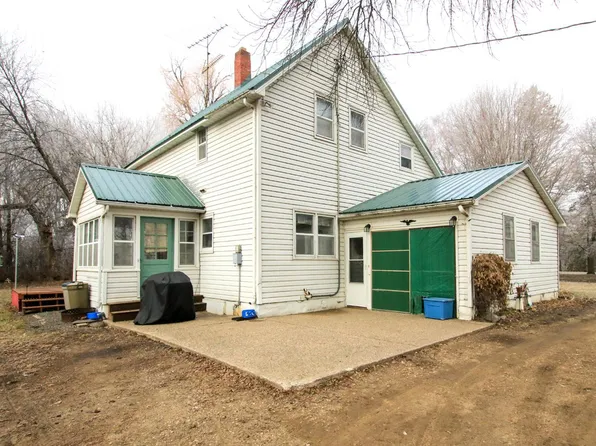 61797 300th St, Litchfield, MN 55355