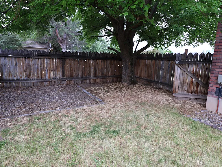 1060 N 375 W — Photo 13