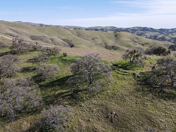 2nd image of 20041 Panoche Rd