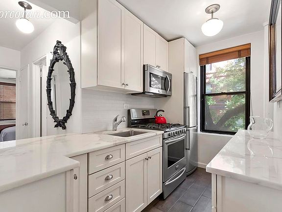2nd image of 79 Bedford St #3A
