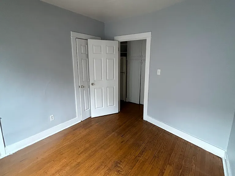 69 Waverly Ave #3 — Photo 2
