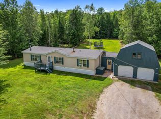 469 Townhouse Rd, Kenduskeag, ME 04450