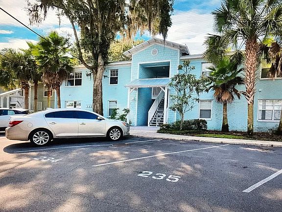 2nd image of 3434 Blanding Blvd Unit 235