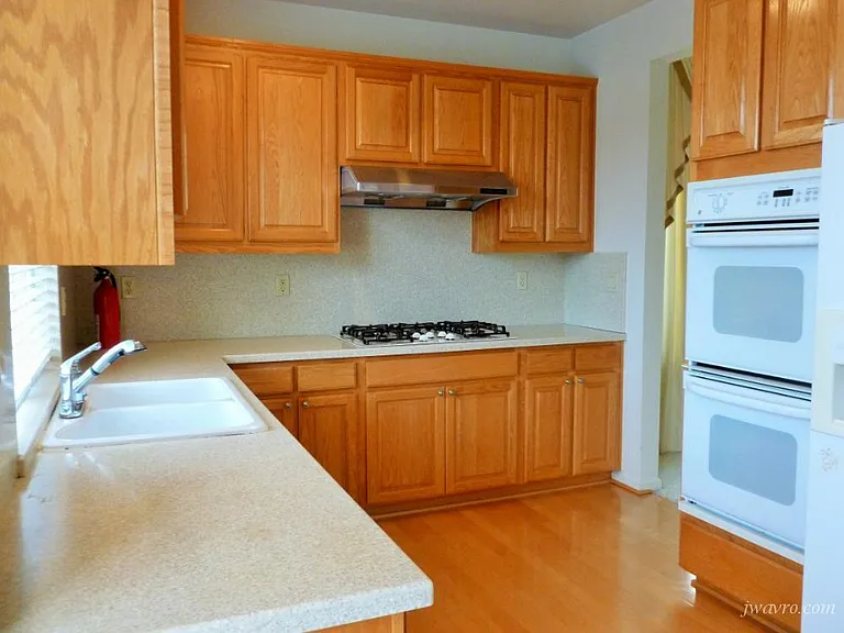 186 El Rancho Dr — Photo 7