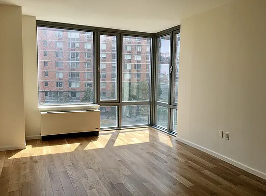 Rented by Compass | media 12