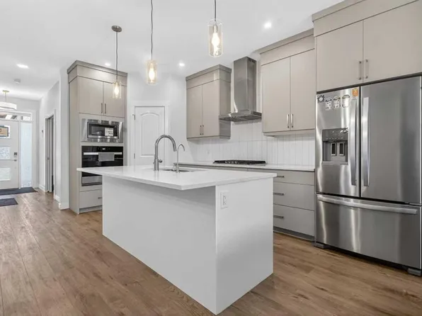 55 E Herron St NE, Calgary, AB T3P 1Z1