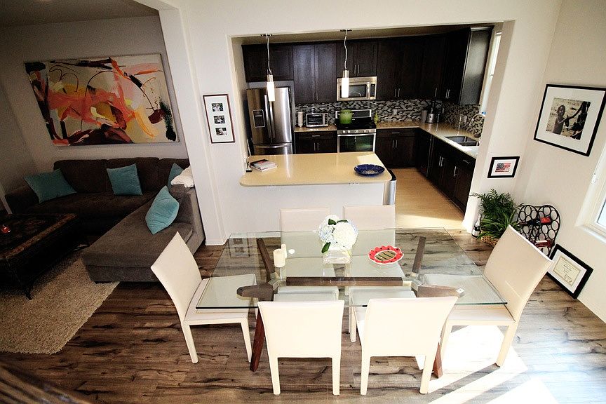 Dining/Kitchen