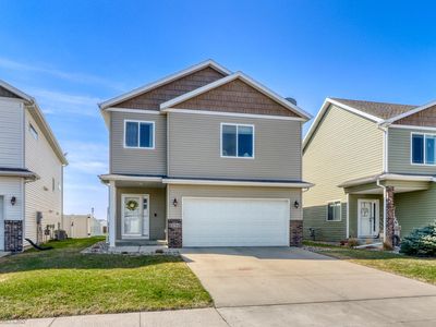 4794 Spencer Ln S, Fargo, ND, 58104