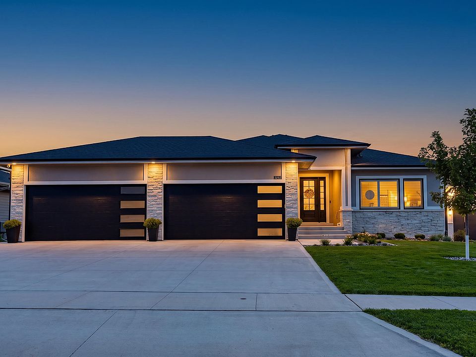 1st image of 14752 Stonecrop Dr