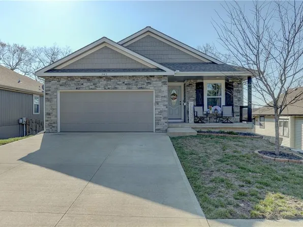 342 Armour St, Bonner Springs, KS 66012
