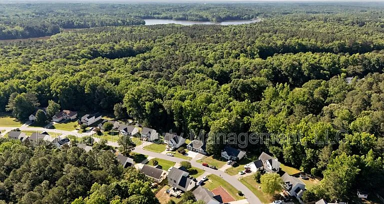 1608 Rogers Pointe Ln — Photo 24