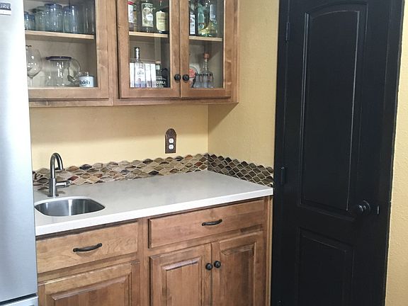 bar area/large pantry