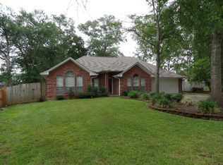 101 July Ct, Lufkin, TX 75904