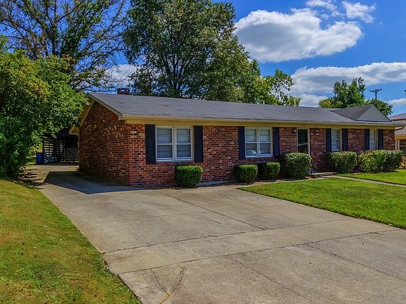 3rd image of 205 Martin Dr