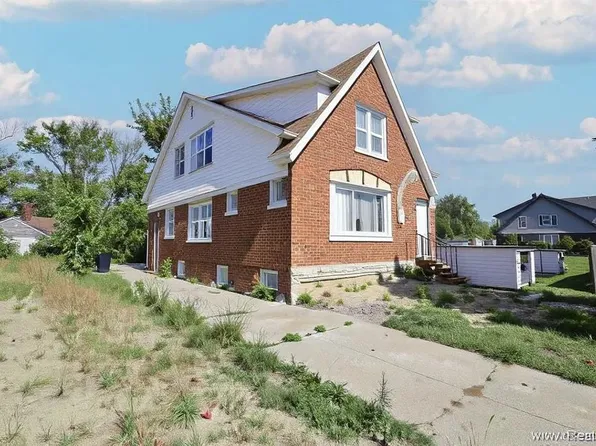 12737 Promenade Ave, Detroit, MI 48213