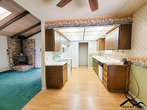 5th image of 7561 Roosevelt Ave