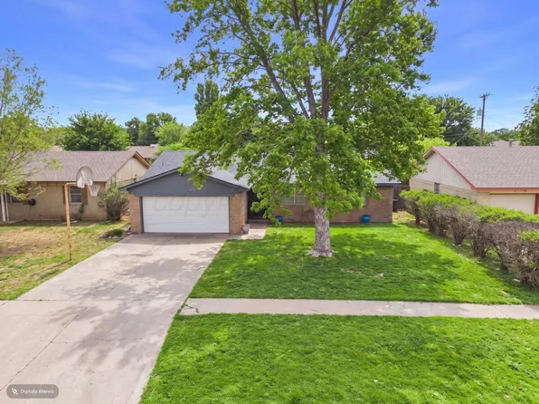 1113 Powell Ave, Dumas, TX 79029