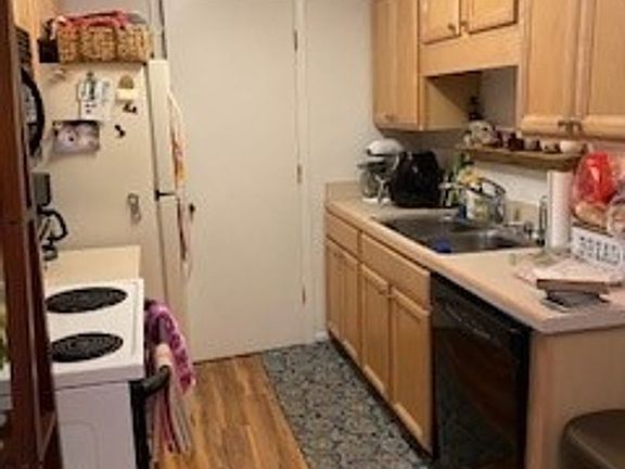 2nd image of 207 Wharton St SE APT 5