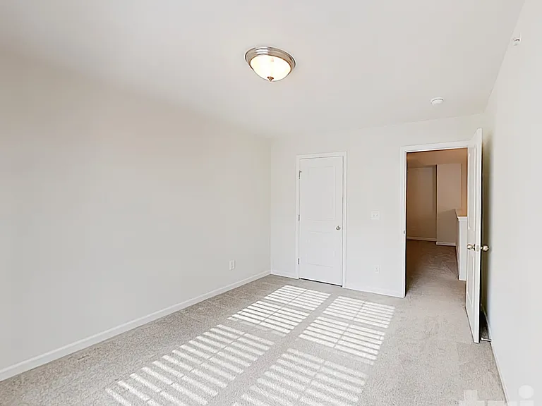 302 Woodfern Ct — Photo 12