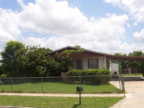 1st image of 1204 Anna Lee Dr