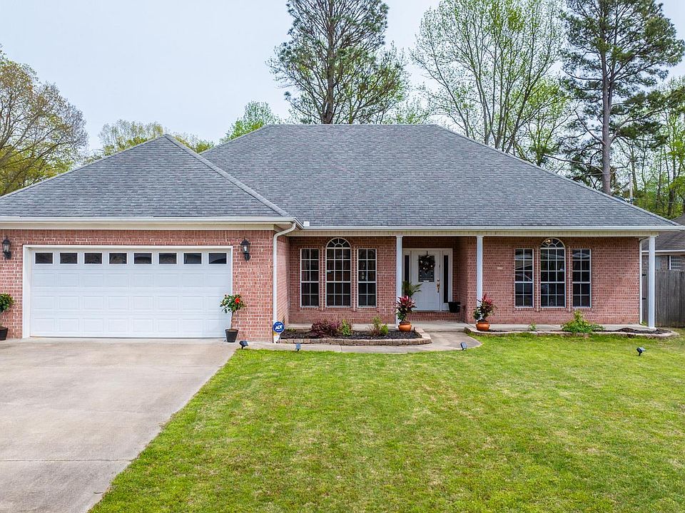 1st image of 778 Jamestown Cir