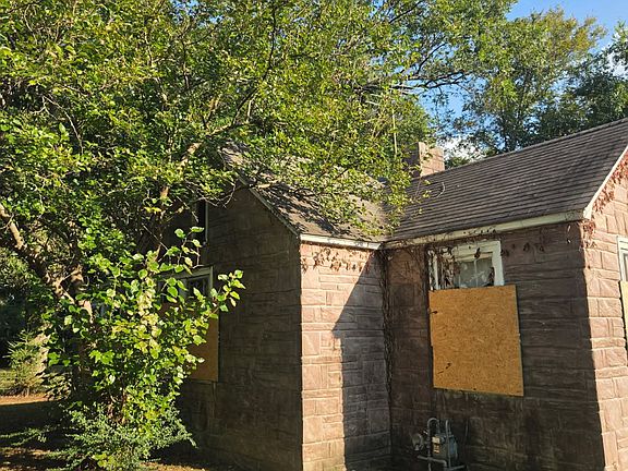 2nd image of 1030 Haynes St