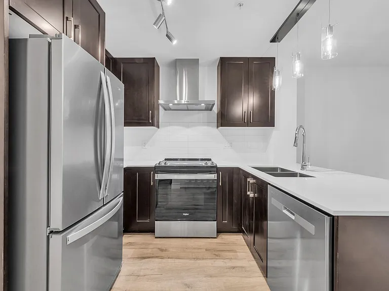 6338 King George Blvd #310 — Photo 3