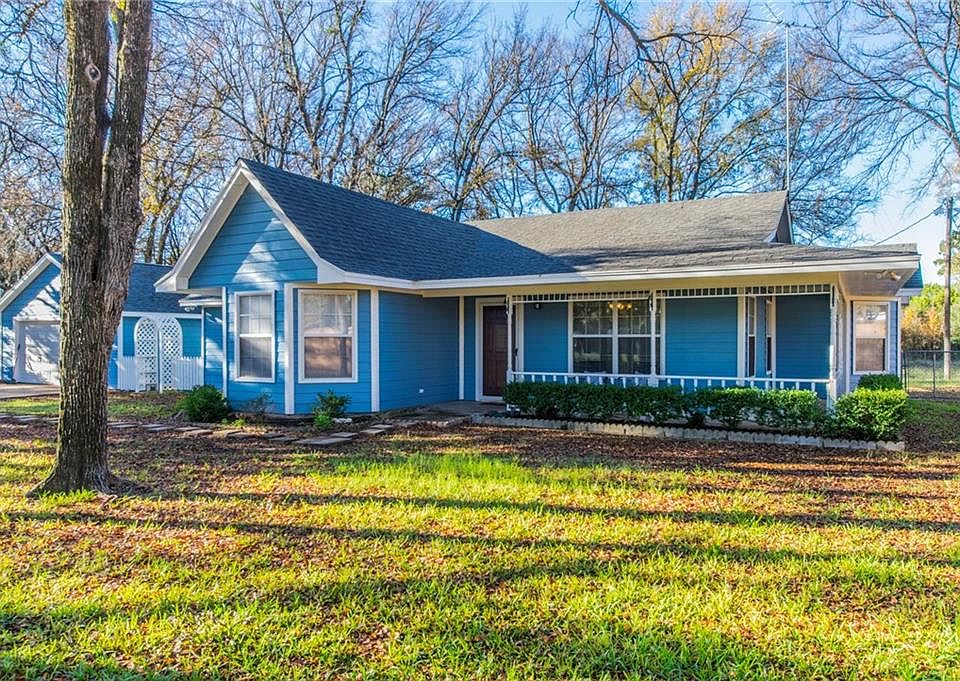1st image of 108 Windsong Ct