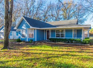 108 Windsong Ct, Weatherford, TX 76087