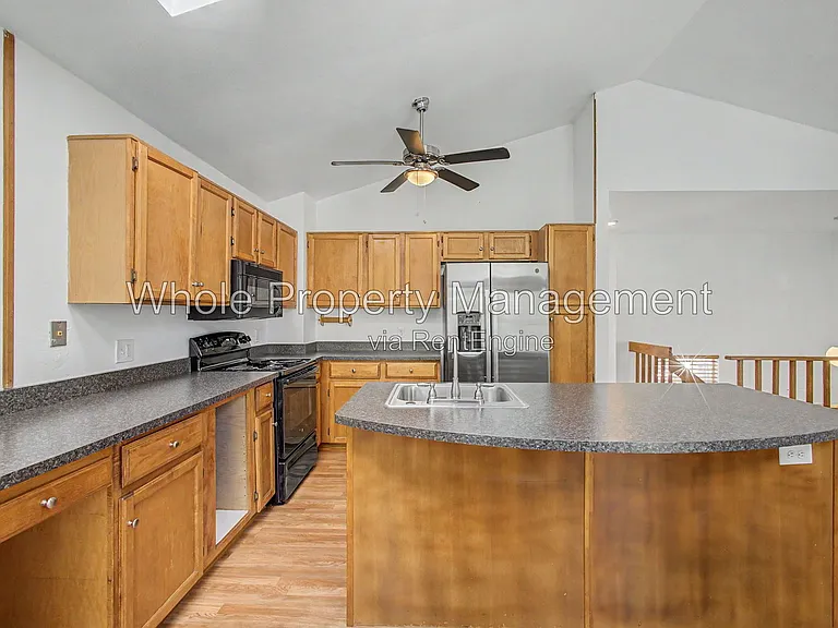 3731 Shefield Dr — Photo 6