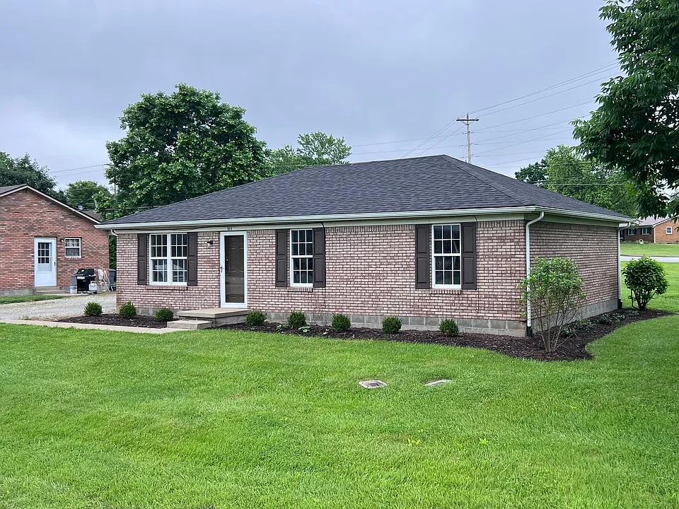 105 Hayden Dr