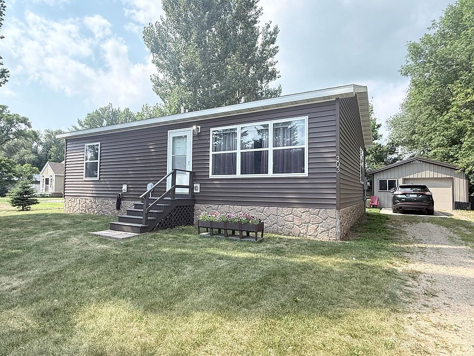 1st image of 303 1st Ave E