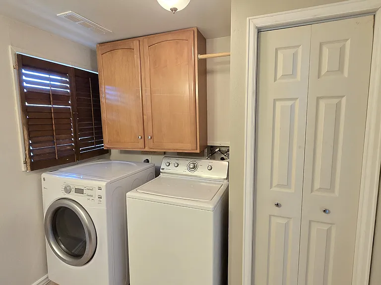 6526 Charter Dr — Photo 16