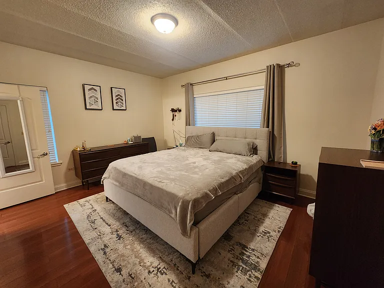 2318 N Milwaukee Ave #201 — Photo 12