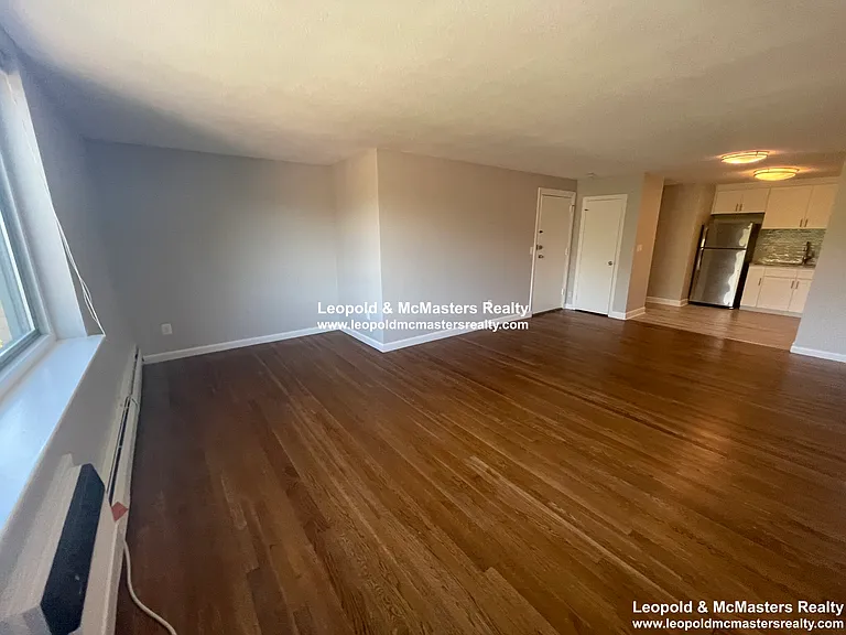 519 Washington St #14 — Photo 7