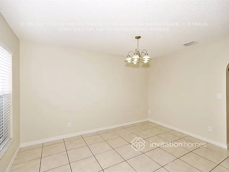 921 Nancy Ct — Photo 3