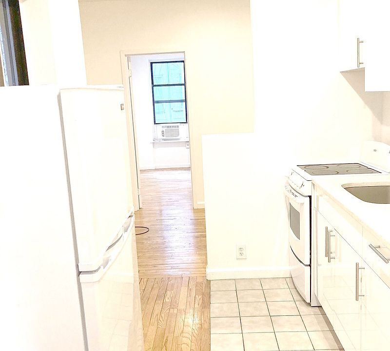 1st image of 454 W 36th St #3E