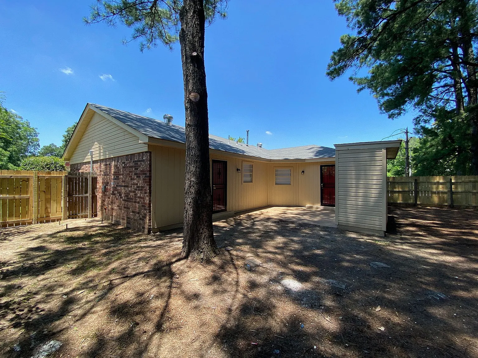 3838 Hyacinth Dr — Photo 4
