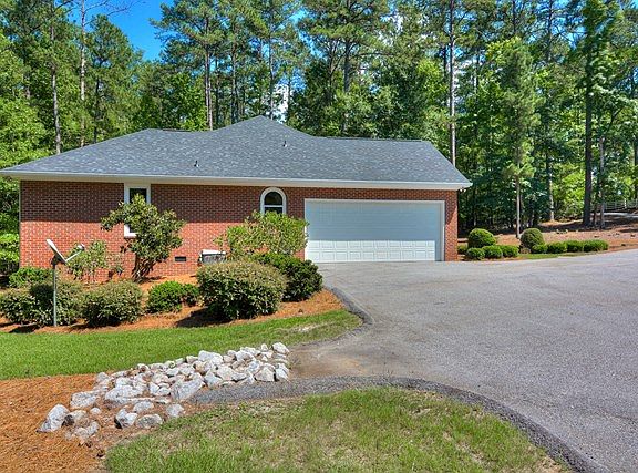 5th image of 4791 Sharon Dr