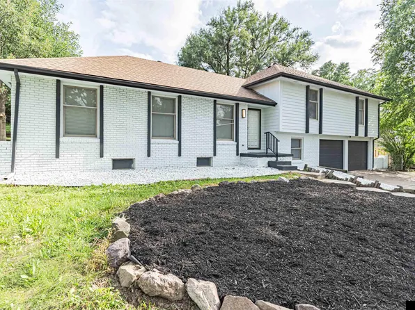 16559 Dorcas St, Omaha, NE 68130